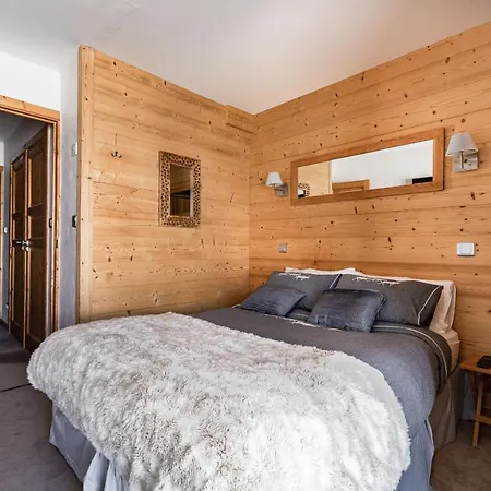 Luxury Avoriaz Chalet With Hot Tub